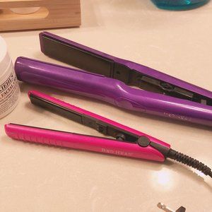Bed Head Flat Iron Set - 1 Normal Size, 1 Mini